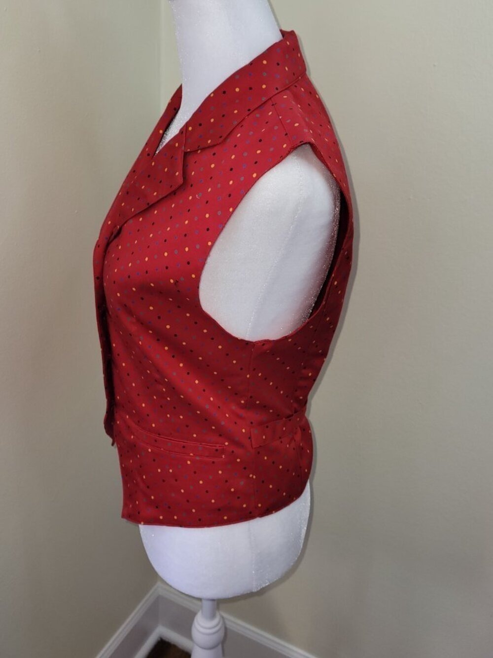 Lizsport Vintage Red Multicolored Dot Vest Collared With Gold Buttons Size 4P - Picture 3 of 11